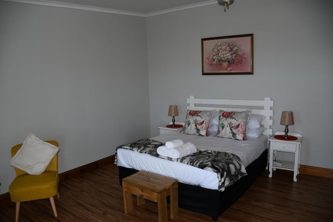 Friendz Guesthouse Найсне Экстерьер фото