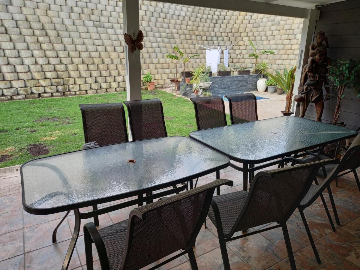 Friendz Guesthouse Найсне Экстерьер фото