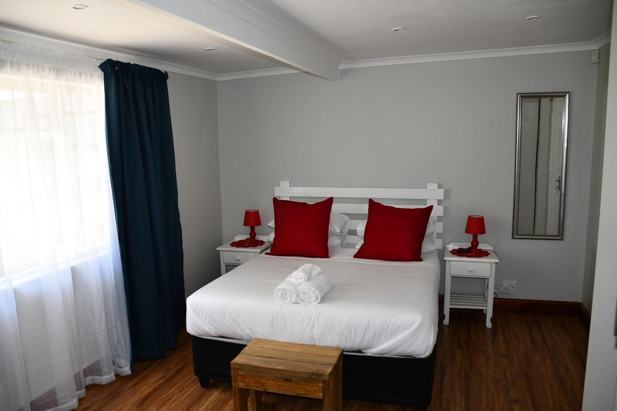 Friendz Guesthouse Найсне Номер фото